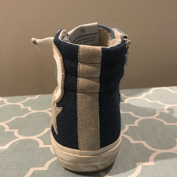 Limited Edition Golden Goose High Top Sneakers - Picture 4 of 11